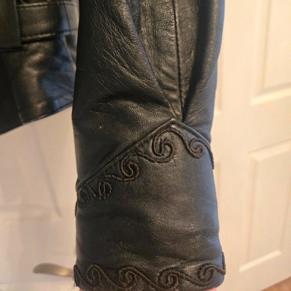 Vintage leather jacket - Picture 3 of 7